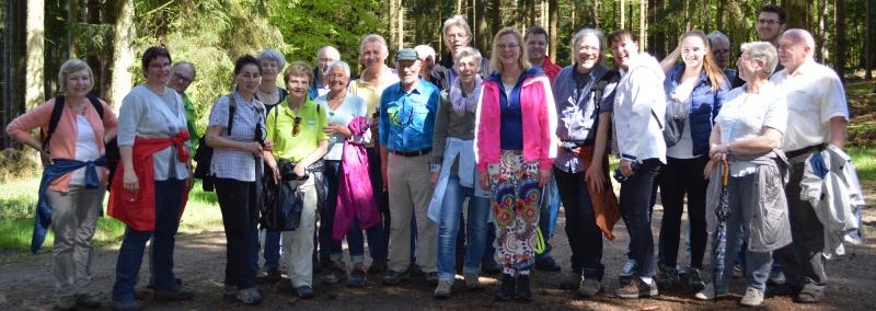 Gruppenbild im Wald Gruppenbild im Wald